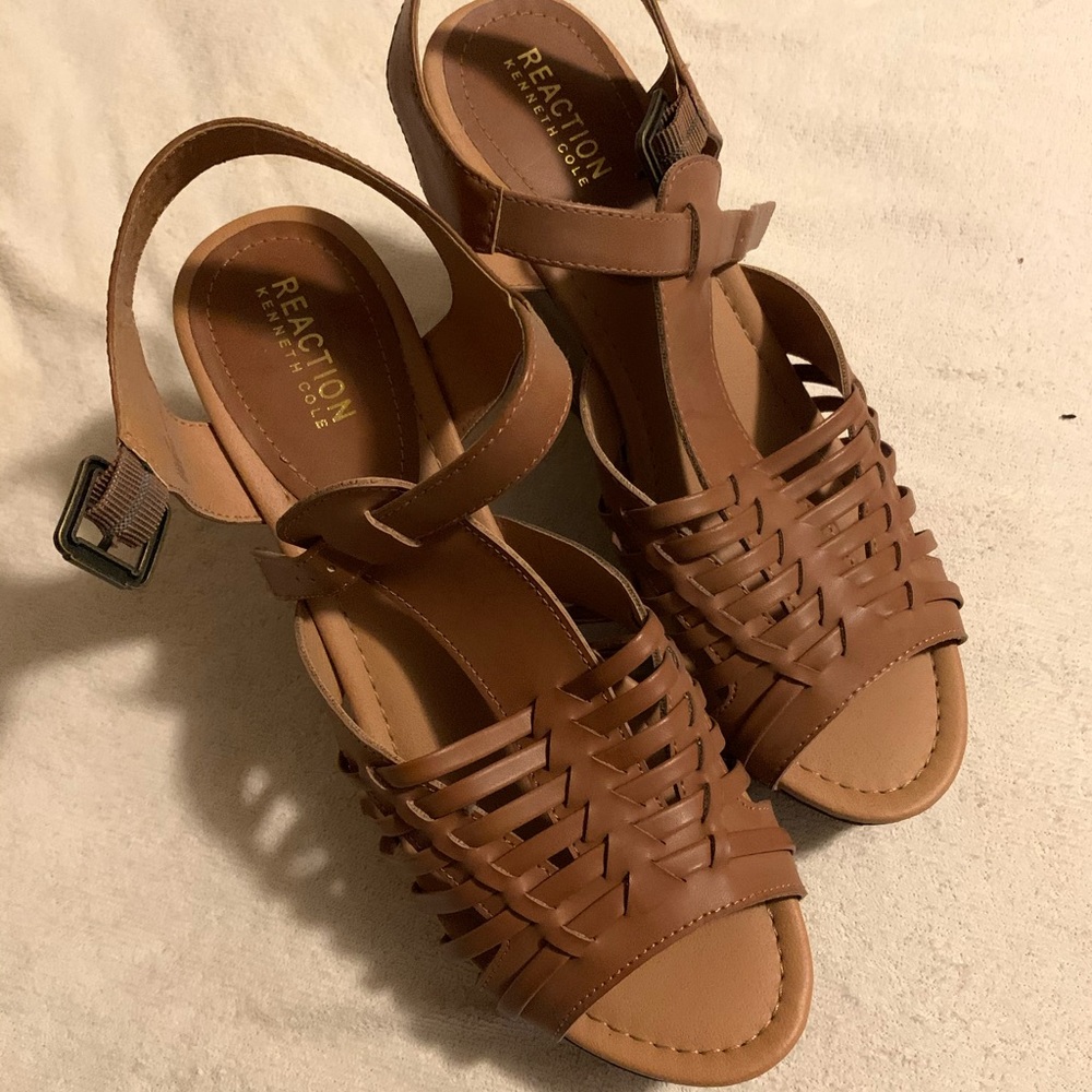 Reaction Kenneth Cole Wedge Sandal